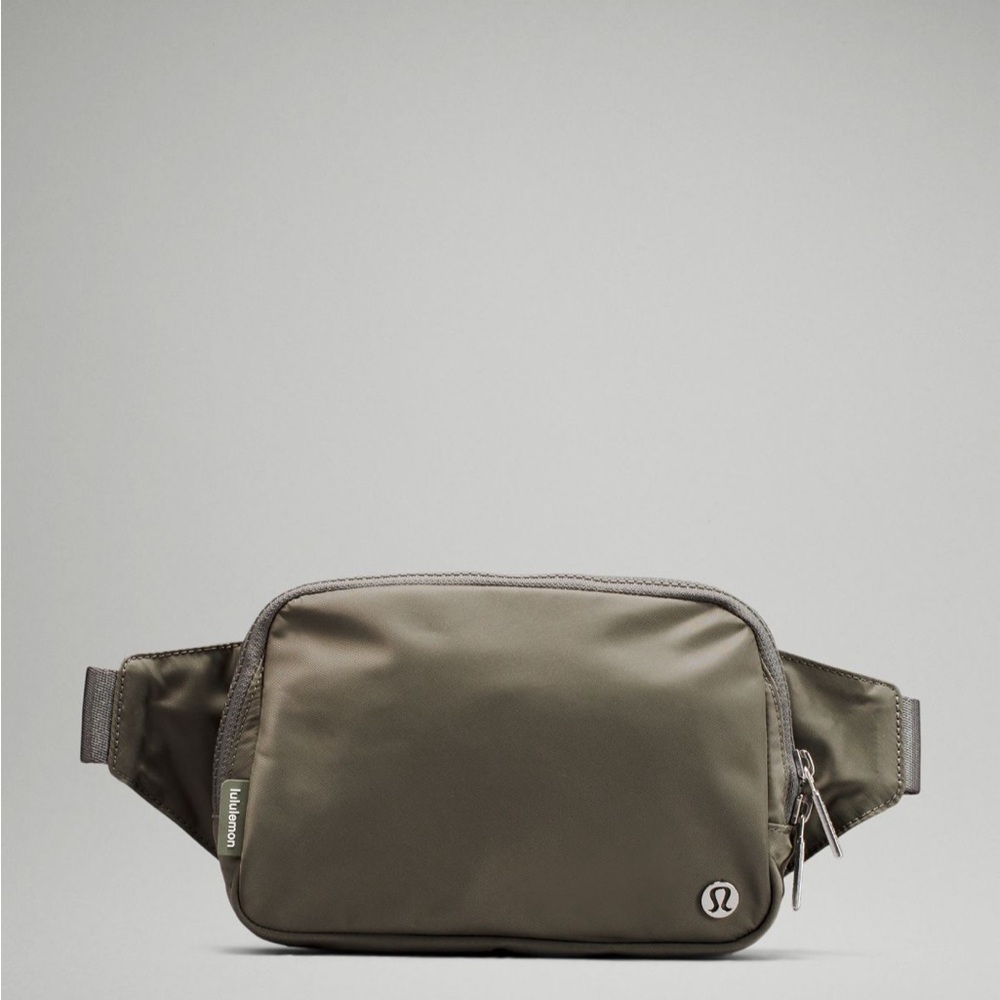 Lululemon Everywhere Belt Bag Large 2L